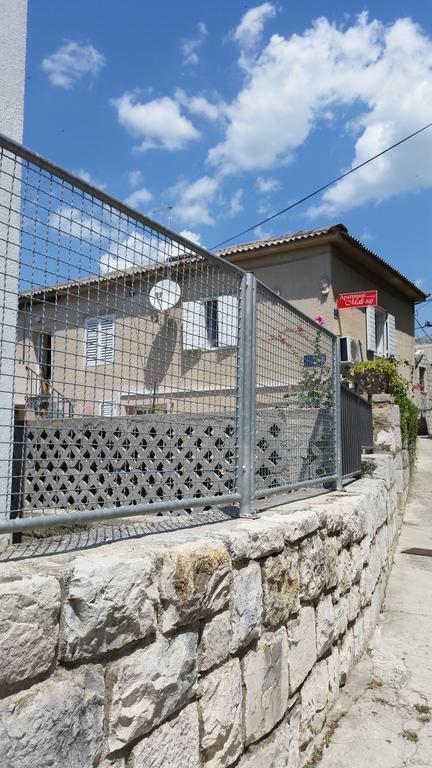 Apartments Mali Raj Vranjic Luaran gambar
