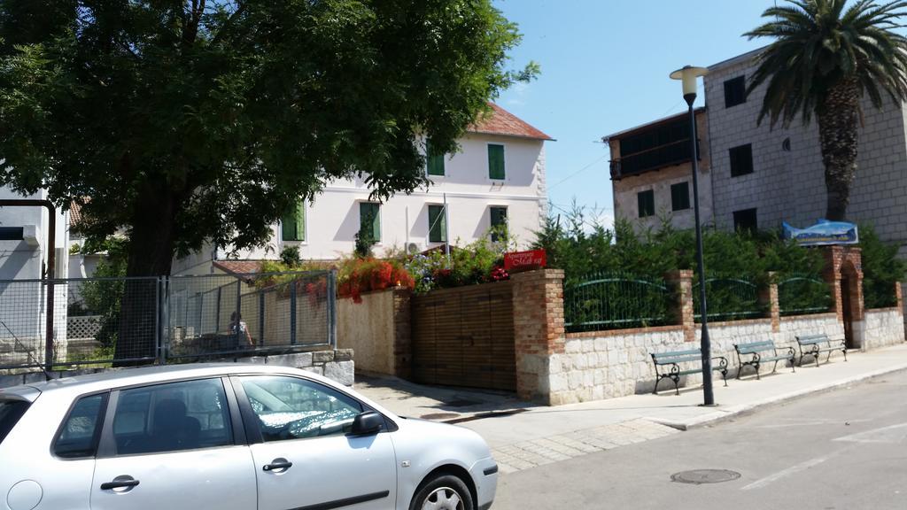 Apartments Mali Raj Vranjic Luaran gambar