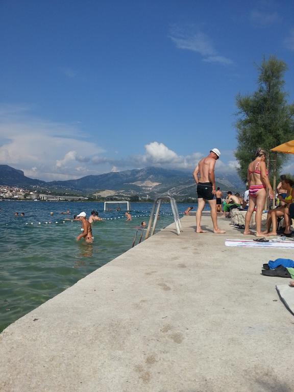 Apartments Mali Raj Vranjic Bilik gambar